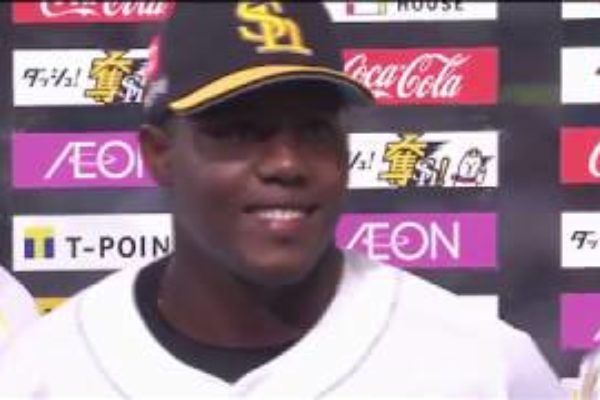 2019年8月18日 福岡ソフトバンク・明石健志選手・コラス選手ヒーローインタビュー